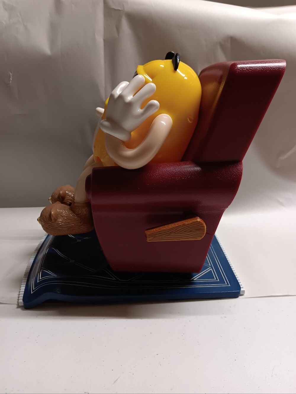 M&M'S Candy Dispenser Yellow M&M New In Box. Vintage - Picture 4 of 11